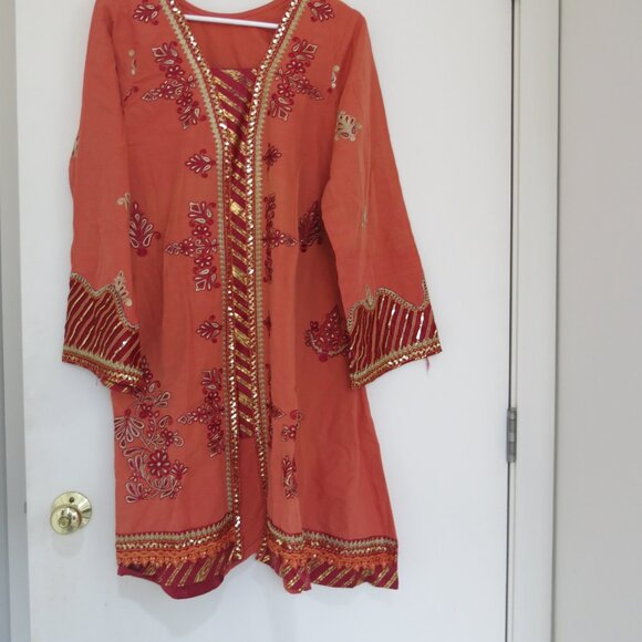 Kurta trouser and dupatta - Picture 2 of 4